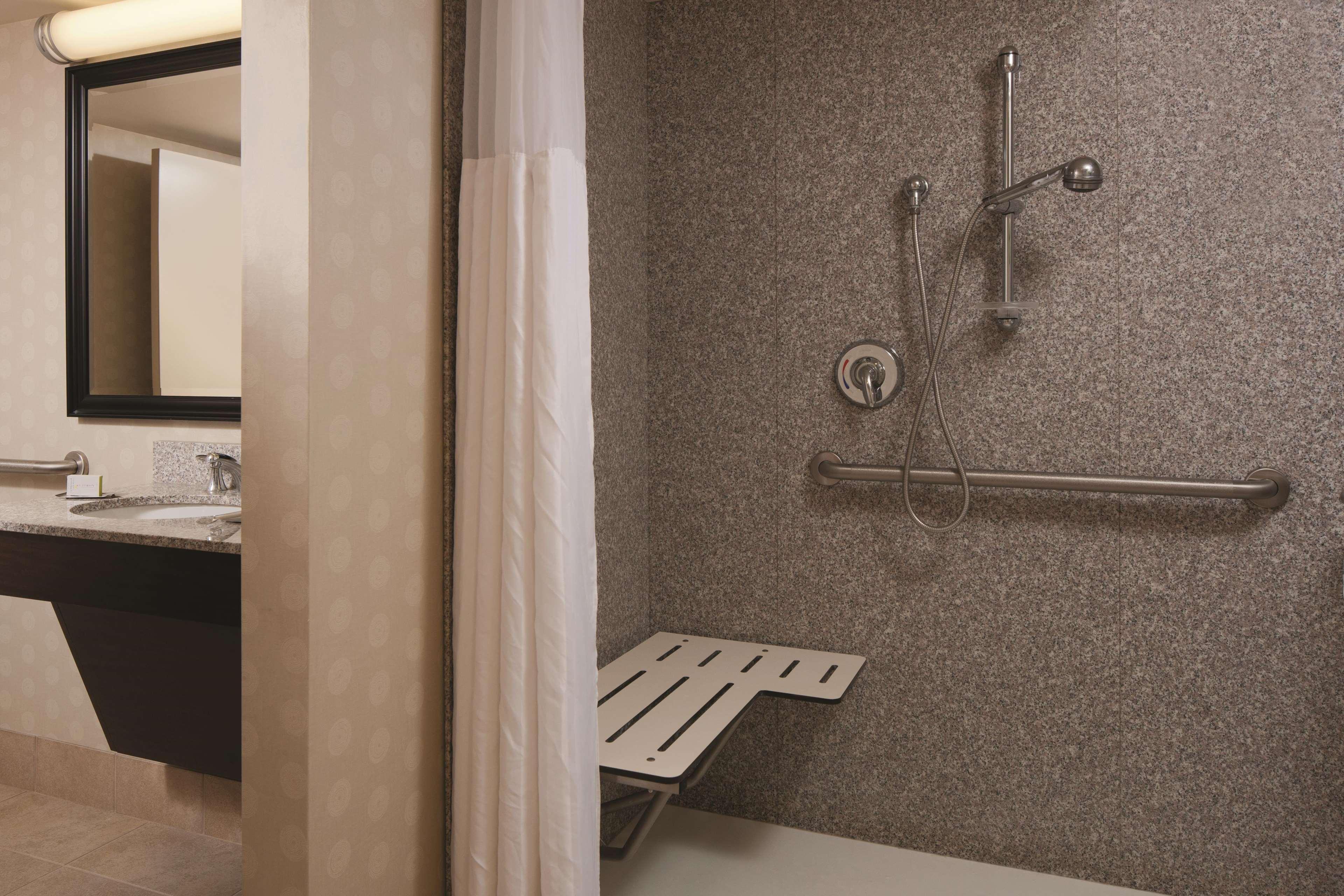Doubletree By Hilton Pittsburgh Monroeville Convention Center Bilik gambar